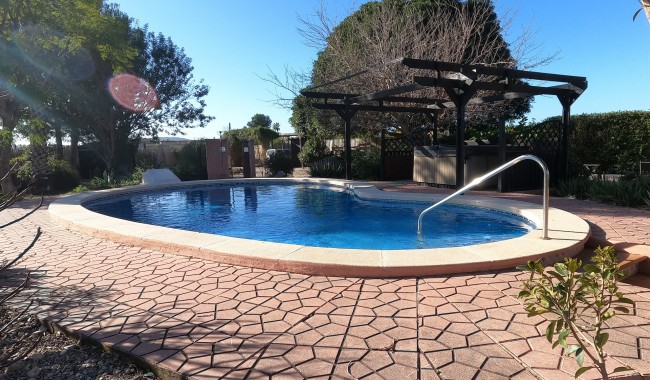 Resale - Finca - Orihuela - Orihuela Costa