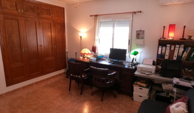 Resale - Finca - Orihuela - Orihuela Costa