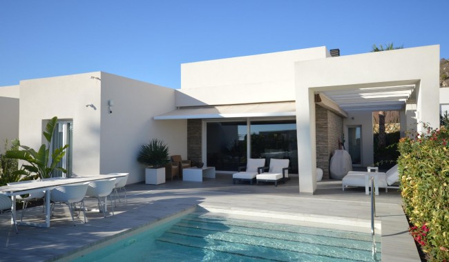 Resale - Villa - Algorfa - Club de Golf La Finca