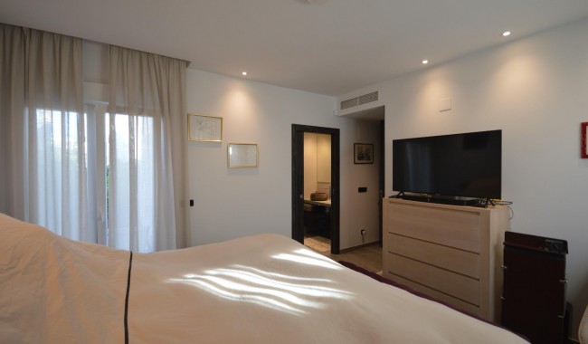 Resale - Villa - Algorfa - Club de Golf La Finca