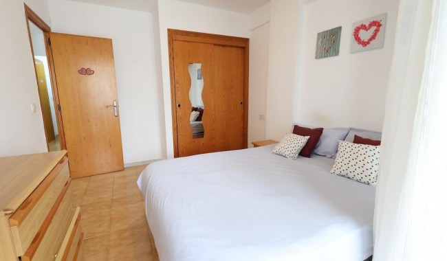 Resale - Apartment - Torrevieja - La Veleta