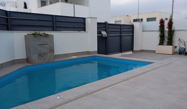 Begagnad - Villa - Daya Vieja