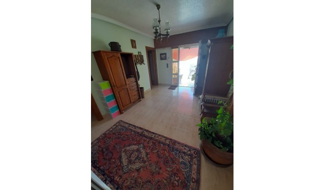 Resale - Villa - Villamartín
