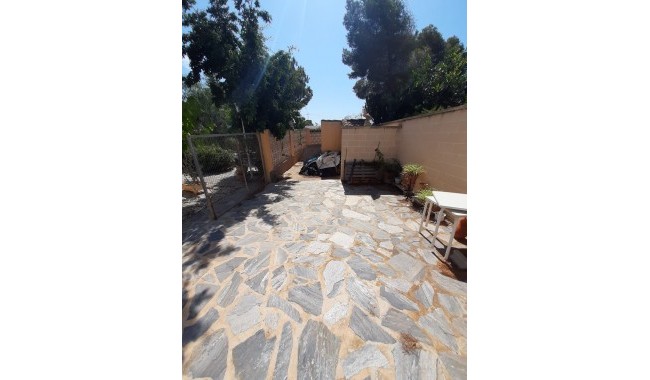 Resale - Villa - Villamartín
