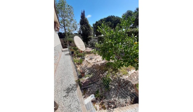 Resale - Villa - Villamartín