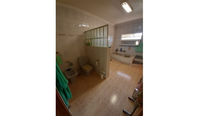 Resale - Villa - Villamartín