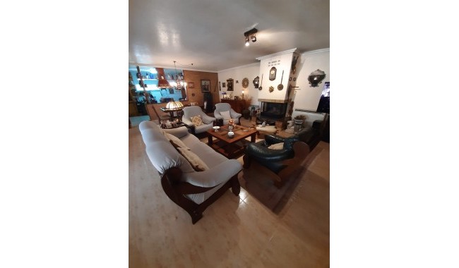 Resale - Villa - Villamartín