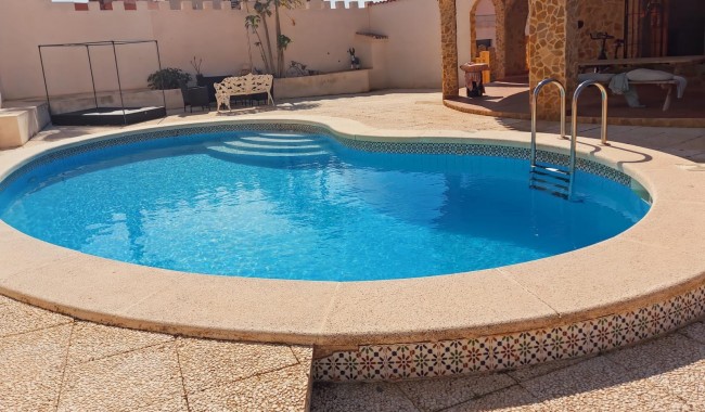 Villa - Resale - Torrevieja - Torrevieja