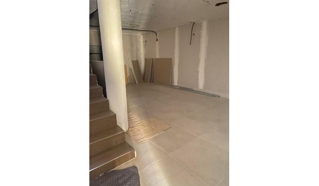 Resale - Villa - Torrevieja