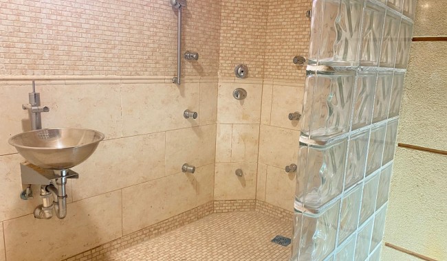 Resale - Villa - Torrevieja