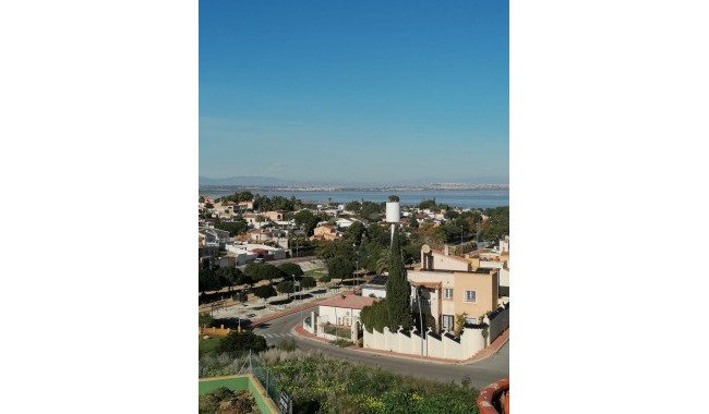 Resale - Villa - Torrevieja