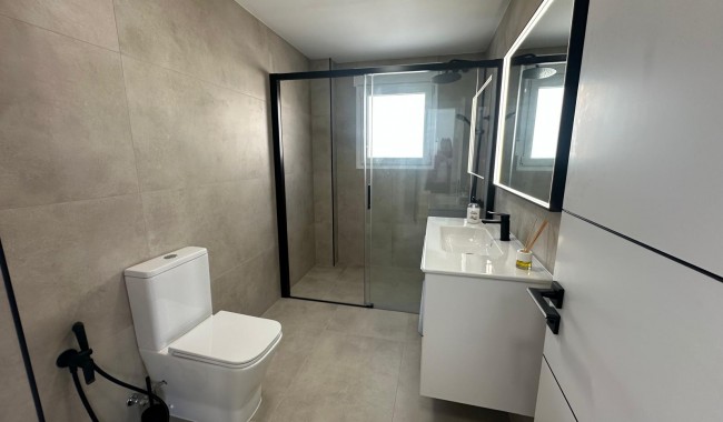 Resale - Villa - El Campello