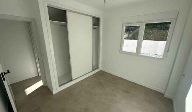 Resale - Villa - El Campello