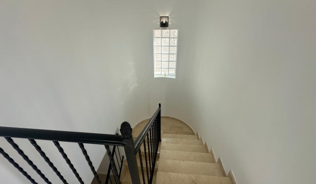Resale - Villa - El Campello