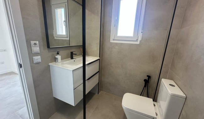 Resale - Villa - El Campello