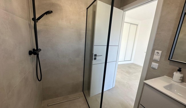 Resale - Villa - El Campello