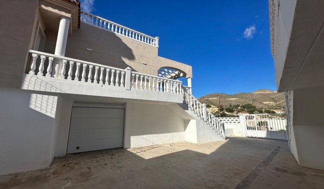 Resale - Villa - El Campello