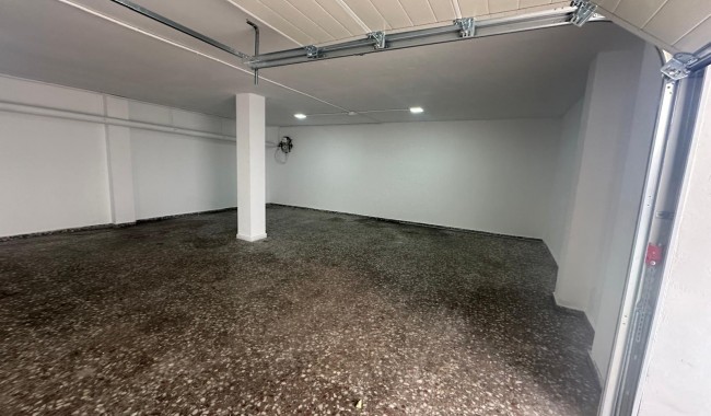 Resale - Villa - El Campello