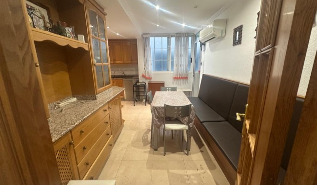 Resale - Apartment - Alicante