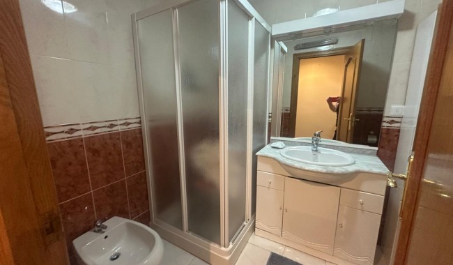 Resale - Apartment - Alicante