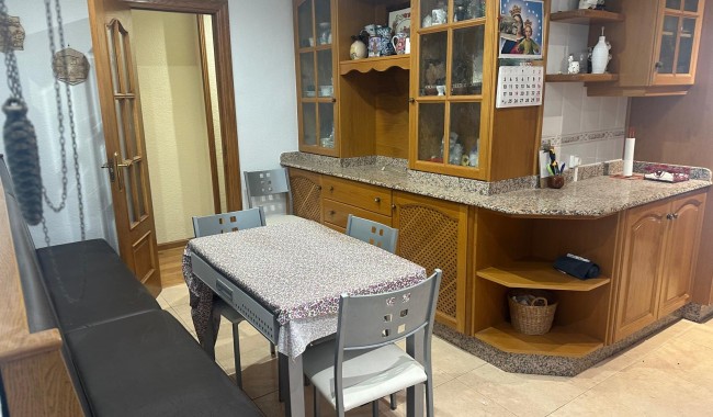 Resale - Apartment - Alicante