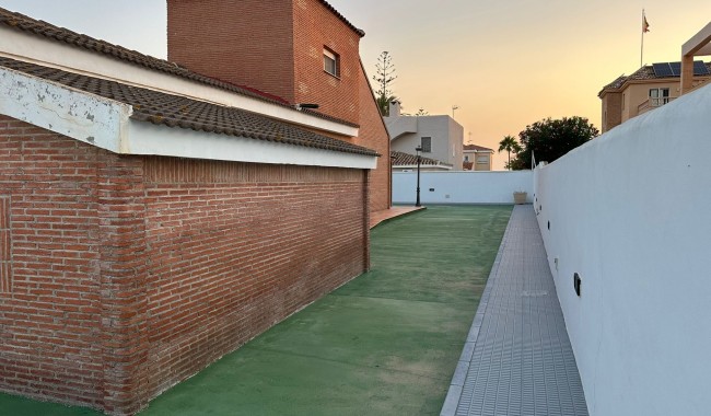Begagnad - Villa - La Manga del Mar Menor - La Manga