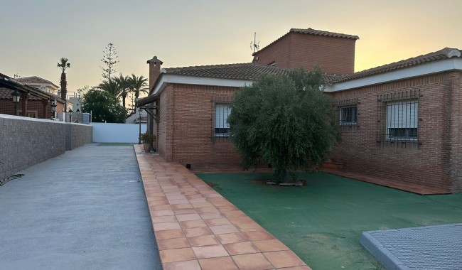 Begagnad - Villa - La Manga del Mar Menor - La Manga