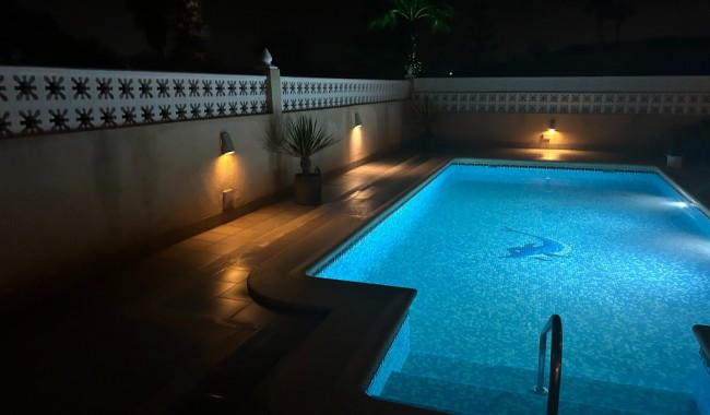 Resale - Villa - Benijófar - Monte Azul/ El Dorado