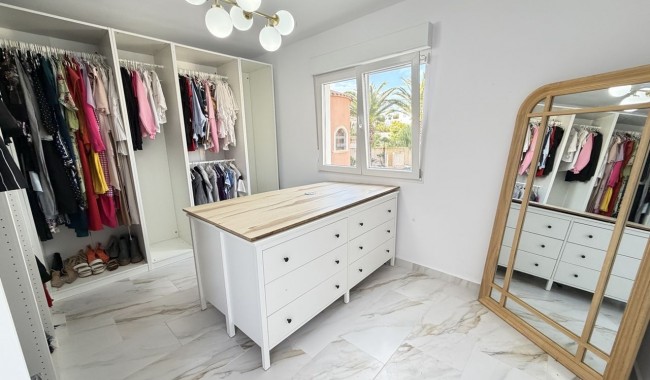 Begagnad - Villa - Orihuela Costa - Villamartín-Las Filipinas