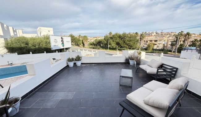 Begagnad - Villa - Orihuela Costa - Villamartín-Las Filipinas