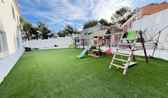 Begagnad - Villa - Orihuela Costa - Villamartín-Las Filipinas