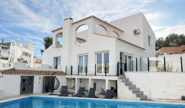 Begagnad - Villa - Orihuela Costa - Villamartín-Las Filipinas