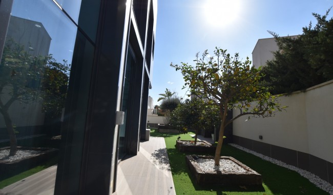 Brukt - Villa - San Miguel de Salinas