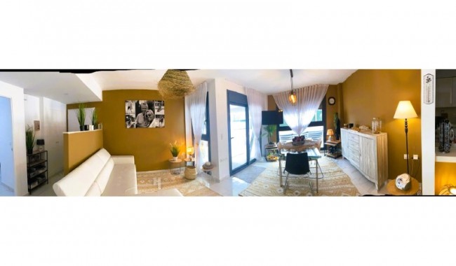 Resale - Apartment - Guardamar - Puerto