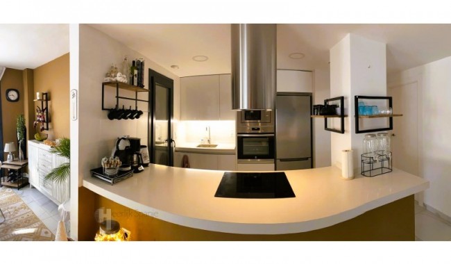 Resale - Apartment - Guardamar - Puerto