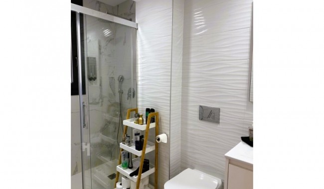 Resale - Apartment - Guardamar - Puerto