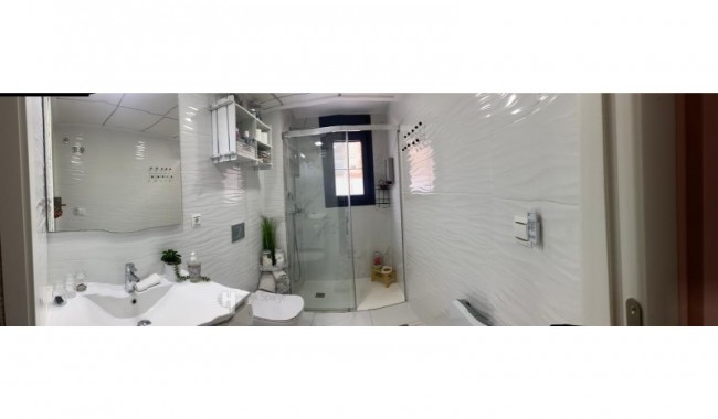Resale - Apartment - Guardamar - Puerto