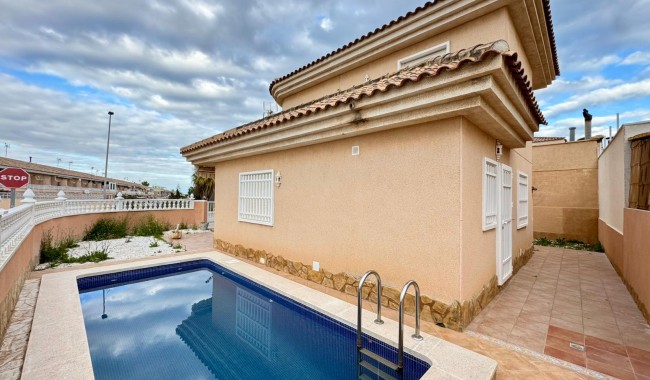 Resale - Townhouse - Torrevieja - Los Altos