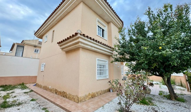 Resale - Townhouse - Torrevieja - Los Altos