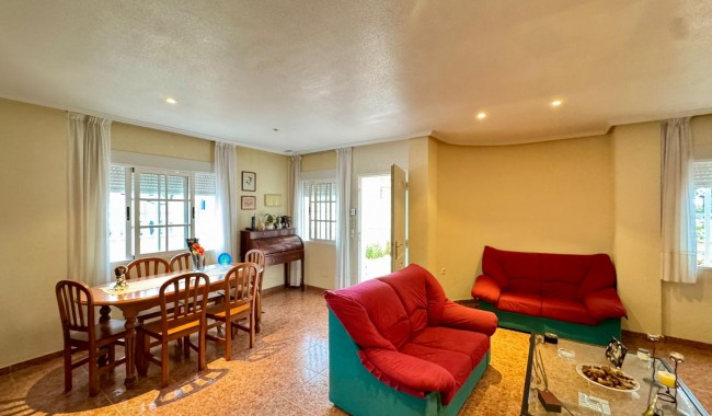 Resale - Townhouse - Torrevieja - Los Altos