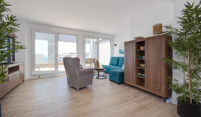 Resale - Apartment - Punta Prima