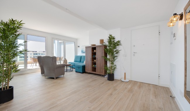 Resale - Apartment - Punta Prima