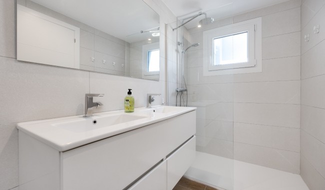 Resale - Apartment - Punta Prima
