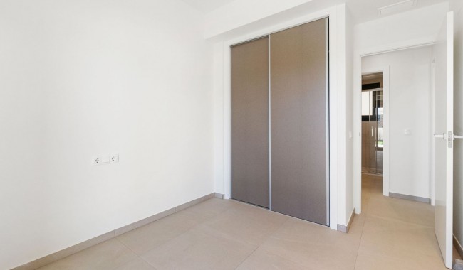 Resale - Bungalow - Torrevieja - La Veleta