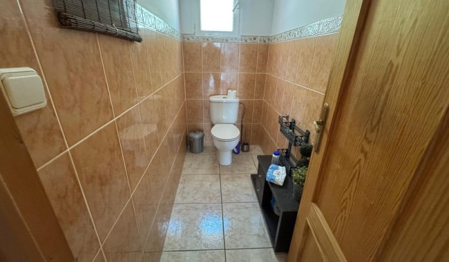 Resale - Finca - Albatera