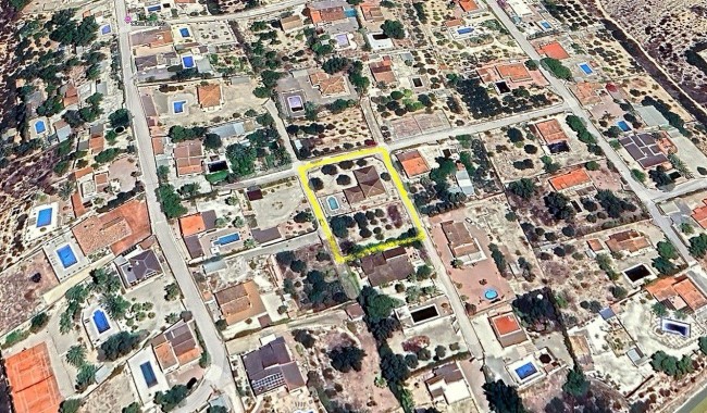 Resale - Finca - Albatera