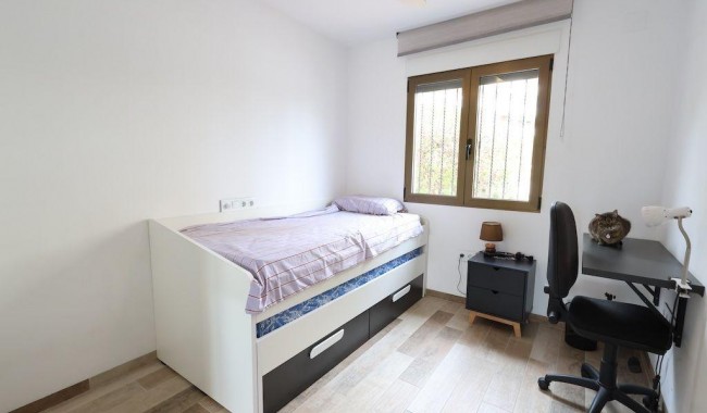 Resale - Apartment - Cabo Roig - Cala Capitan