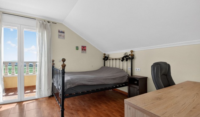 Resale - Finca - Crevillente