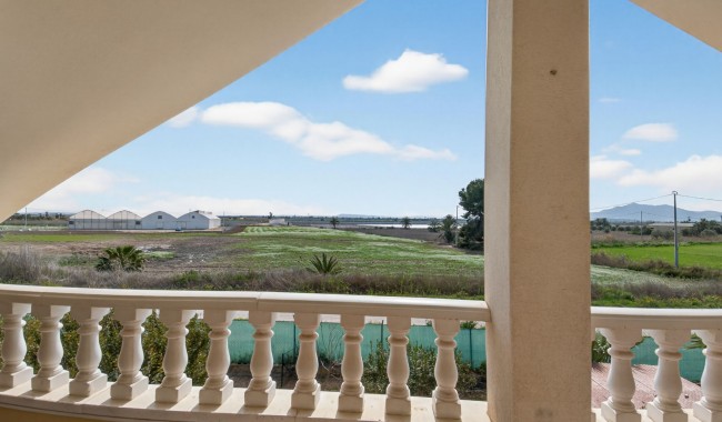 Resale - Finca - Crevillente