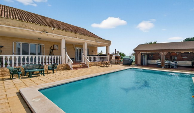 Resale - Finca - Crevillente